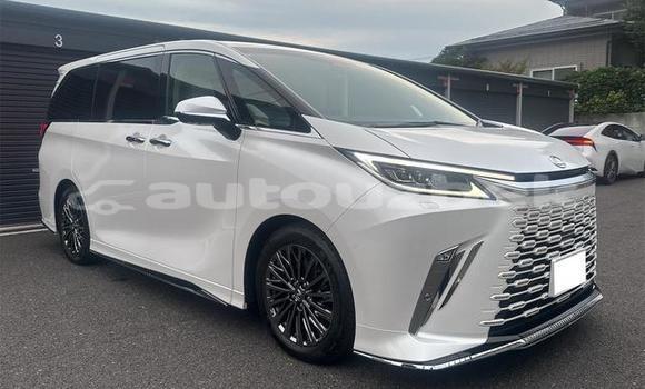 Buy Used Lexus LC White Car in Beskent in Kaskadar