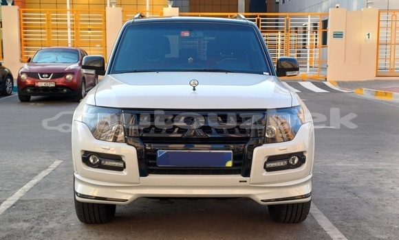 Buy Used Mitsubishi Pajero White Car in Tashkent in Toskent Buy Used Mitsubishi Pajero White Car in Tashkent in Toskent
