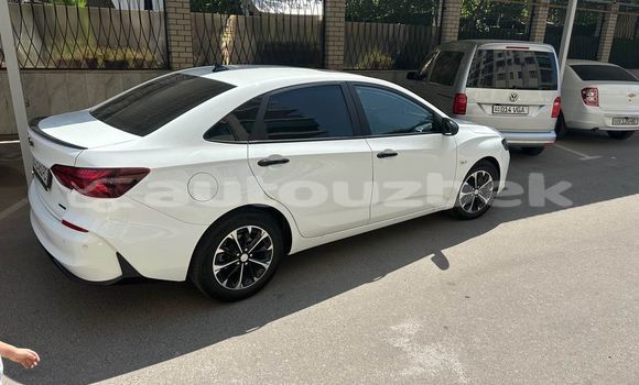 Buy Used Toyota Model F White Car in Angren in Toskent Buy Used Toyota Model F White Car in Angren in Toskent