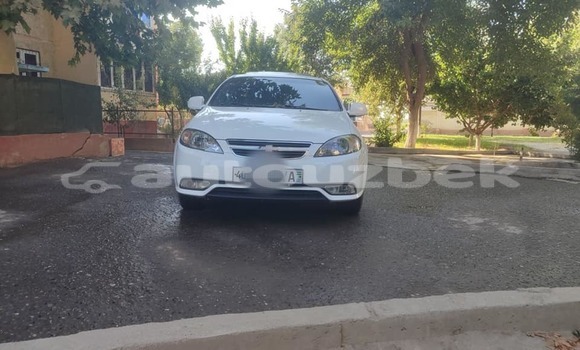 Buy Used Mercedes-Benz C–Class White Car in Andijon in Andijon