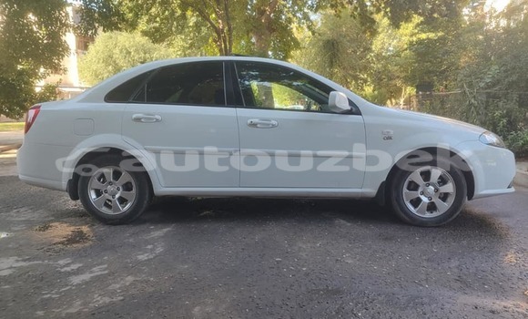Buy Used Mercedes-Benz C–Class White Car in Andijon in Andijon Buy Used Mercedes-Benz C–Class White Car in Andijon in Andijon