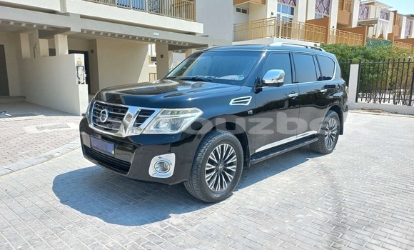 Buy Used Nissan Patrol Black Car in Tashkent in Toskent