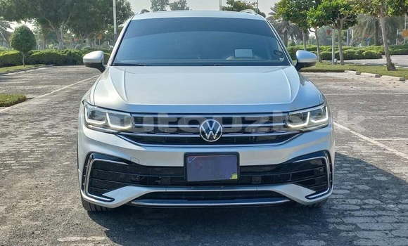 Buy Used Volkswagen Tiguan Silver Car in Buka in Toskent Buy Used Volkswagen Tiguan Silver Car in Buka in Toskent
