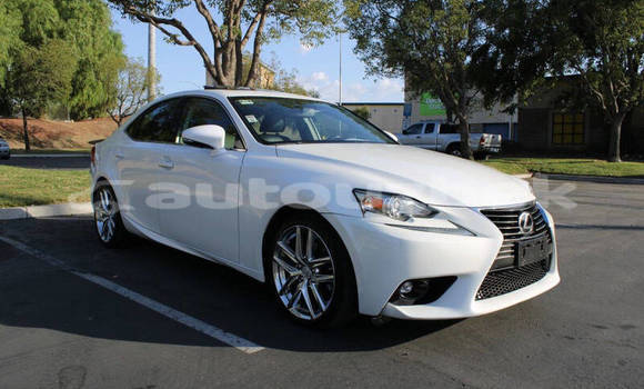 Buy Used Lexus IS Red Car in Buka in Toskent Buy Used Lexus IS Red Car in Buka in Toskent