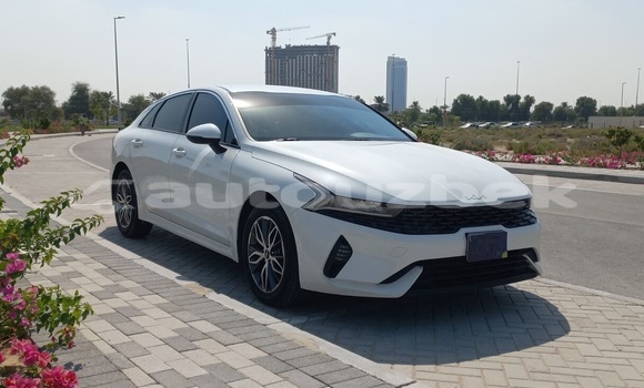Buy Used Kia K5 White Car in Rapkan in Fargona Buy Used Kia K5 White Car in Rapkan in Fargona