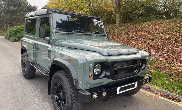 Buy Used Land Rover Defender Green Car in Tashkent in Toskent Buy Used Land Rover Defender Green Car in Tashkent in Toskent