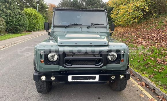 Buy Used Land Rover Defender Green Car in Tashkent in Toskent Buy Used Land Rover Defender Green Car in Tashkent in Toskent