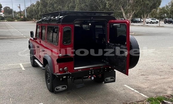 Buy Used Land Rover Defender Red Car in Tashkent in Toskent Buy Used Land Rover Defender Red Car in Tashkent in Toskent