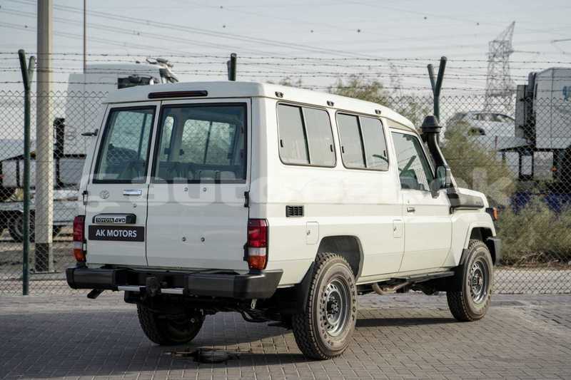 Big with watermark toyota land cruiser andijon import dubai 4484