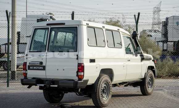 Buy Import Toyota Land Cruiser White Car in Import - Dubai in Andijon Buy Import Toyota Land Cruiser White Car in Import - Dubai in Andijon