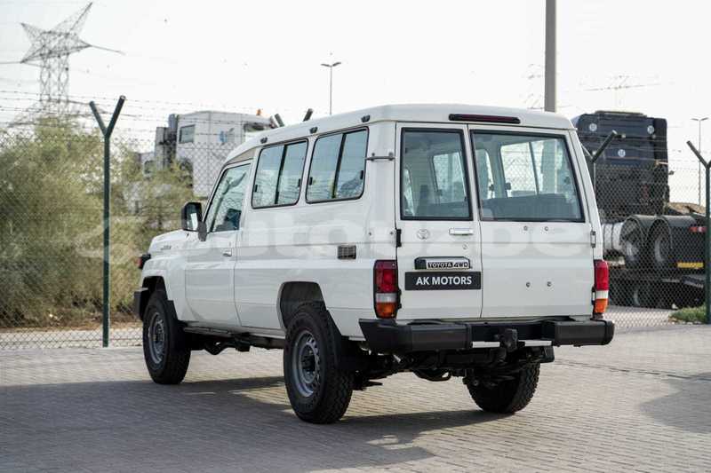 Big with watermark toyota land cruiser andijon import dubai 4484