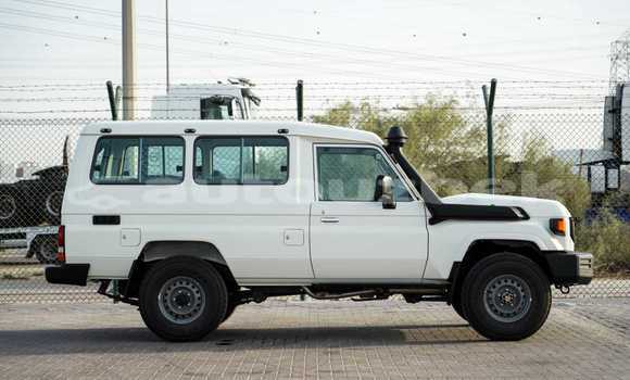 Buy Import Toyota Land Cruiser White Car in Import - Dubai in Andijon Buy Import Toyota Land Cruiser White Car in Import - Dubai in Andijon