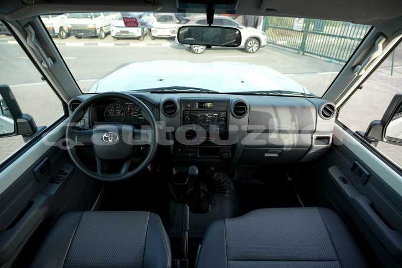 Big with watermark toyota land cruiser andijon import dubai 4484