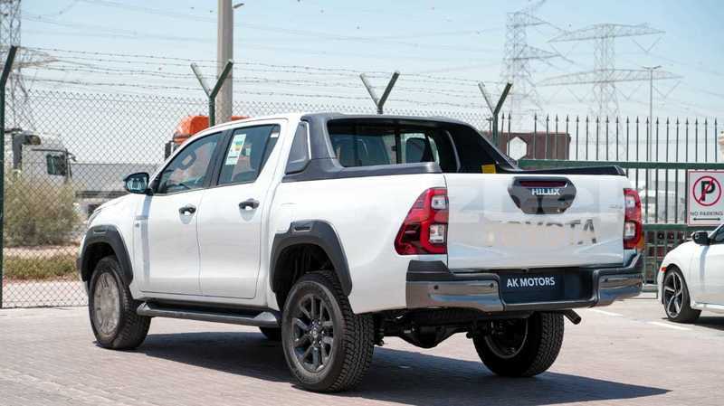 Big with watermark toyota hilux andijon import dubai 4485