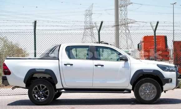 Buy Import Toyota Hilux White Car in Import - Dubai in Andijon Buy Import Toyota Hilux White Car in Import - Dubai in Andijon