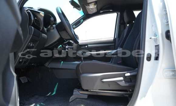 Buy Import Toyota Hilux White Car in Import - Dubai in Andijon Buy Import Toyota Hilux White Car in Import - Dubai in Andijon