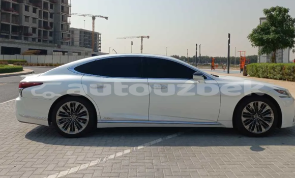 Buy Used Lexus LS White Car in Tashkent in Toskent Buy Used Lexus LS White Car in Tashkent in Toskent