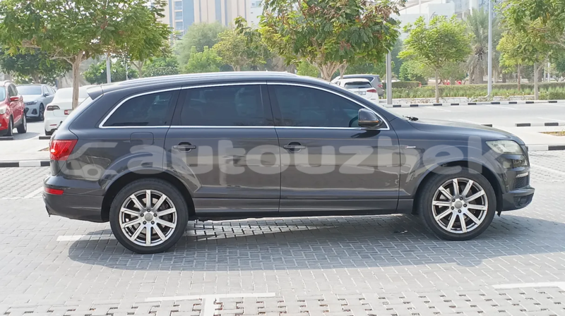 Big with watermark audi q7 toskent tashkent 4557