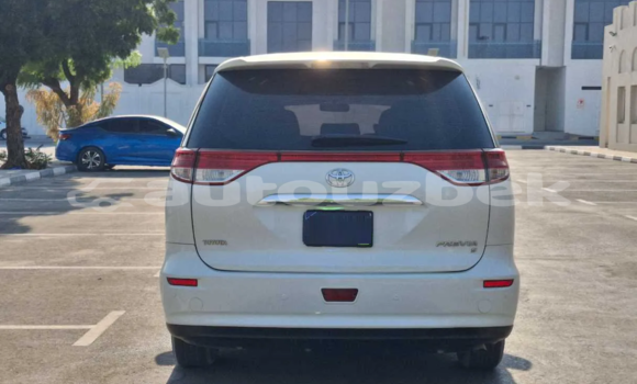 Buy Used Toyota Previa White Car in Tashkent in Toskent Buy Used Toyota Previa White Car in Tashkent in Toskent