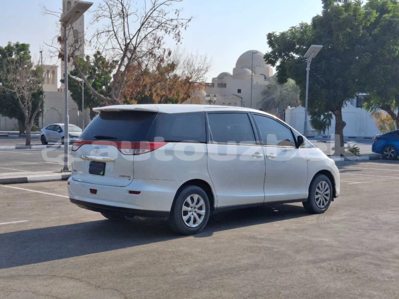 Big with watermark toyota previa toskent tashkent 4560