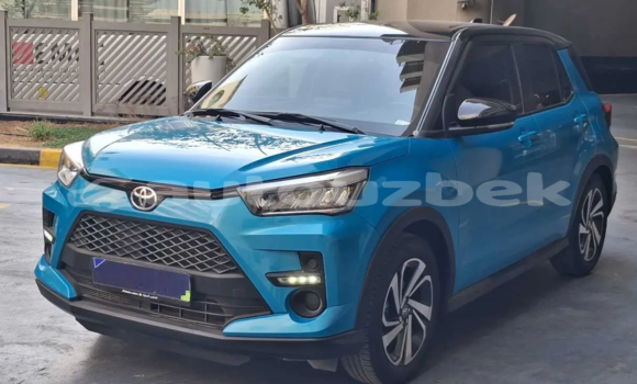 Buy Used Toyota Ractis Blue Car in Tashkent in Toskent
