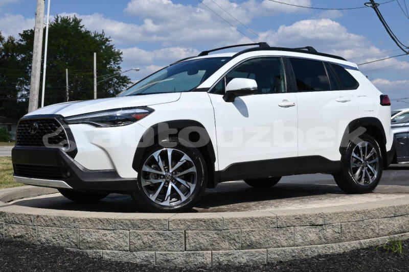 Big with watermark toyota corolla cross toskent tashkent 4564