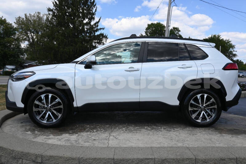 Big with watermark toyota corolla cross toskent tashkent 4564