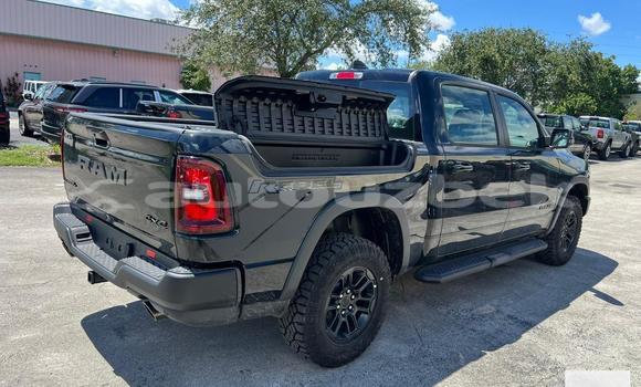 Buy Used Dodge RAM Black Car in Ahunabayev in Andijon Buy Used Dodge RAM Black Car in Ahunabayev in Andijon