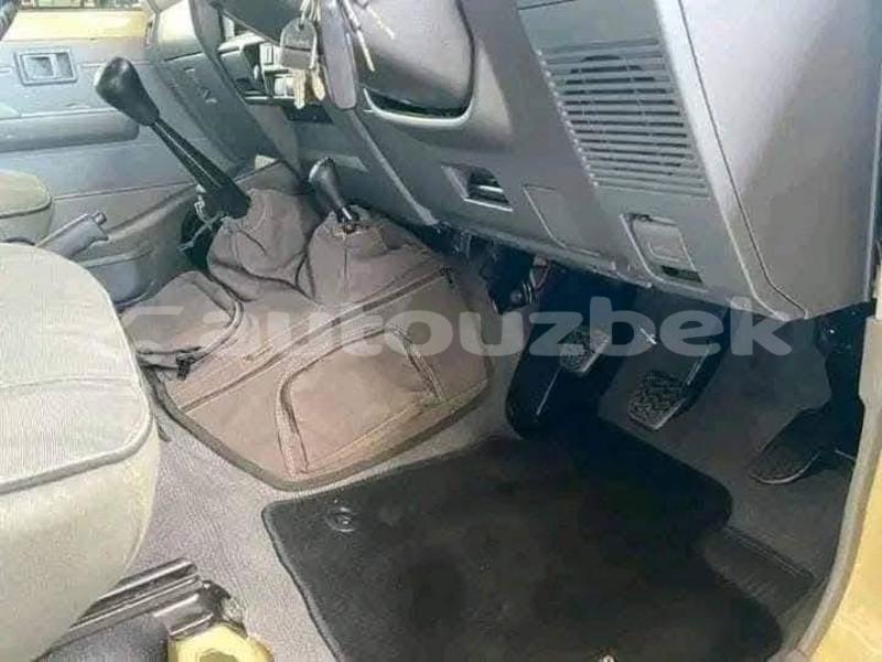 Big with watermark toyota land cruiser toskent tashkent 4631