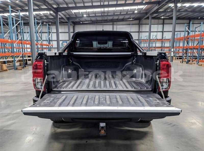 Big with watermark toyota hilux toskent almazar 4639