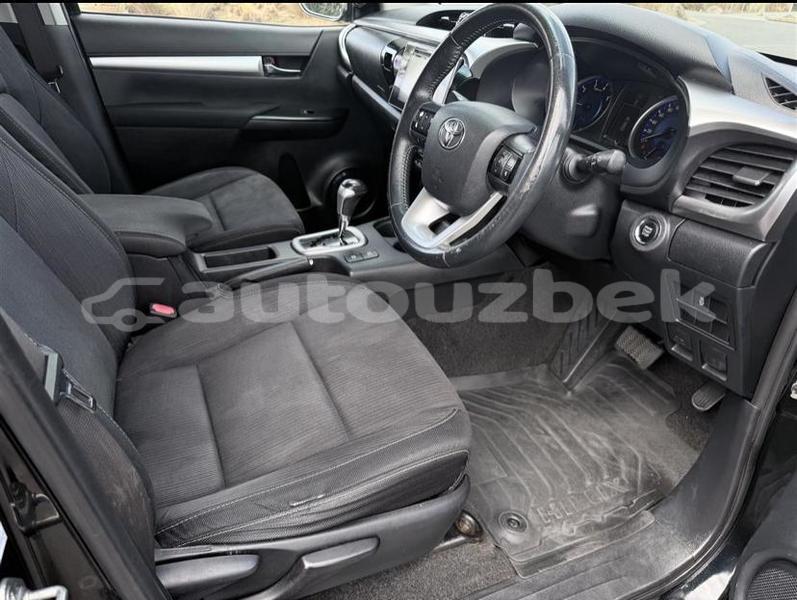Big with watermark toyota hilux toskent almazar 4639