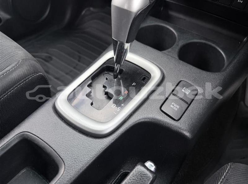 Big with watermark toyota hilux toskent almazar 4639