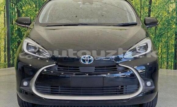 Buy Used Toyota Aqua Silver Car in Tashkent in Toskent Buy Used Toyota Aqua Silver Car in Tashkent in Toskent