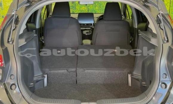 Buy Used Toyota Aqua Silver Car in Tashkent in Toskent Buy Used Toyota Aqua Silver Car in Tashkent in Toskent