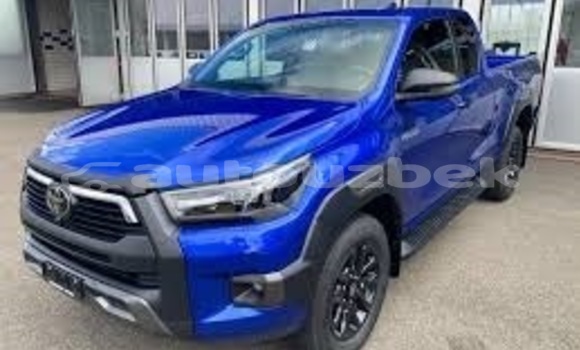 Buy Used Toyota Hilux White Car in Namangan in Namangan Buy Used Toyota Hilux White Car in Namangan in Namangan