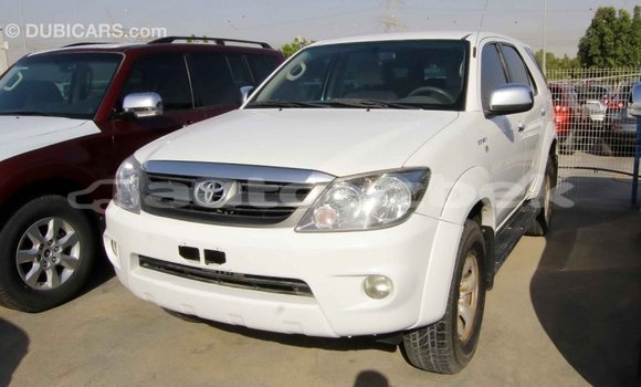 Buy Import Toyota Fortuner White Car in Import - Dubai in Andijon Buy Import Toyota Fortuner White Car in Import - Dubai in Andijon