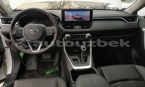 Buy Used Toyota RAV4 White Car in Tashkent in Toskent Buy Used Toyota RAV4 White Car in Tashkent in Toskent