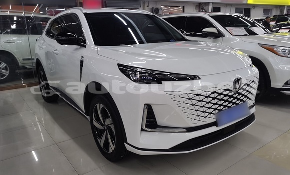 Buy Used Changan CS35 White Car in Tashkent in Toskent Buy Used Changan CS35 White Car in Tashkent in Toskent