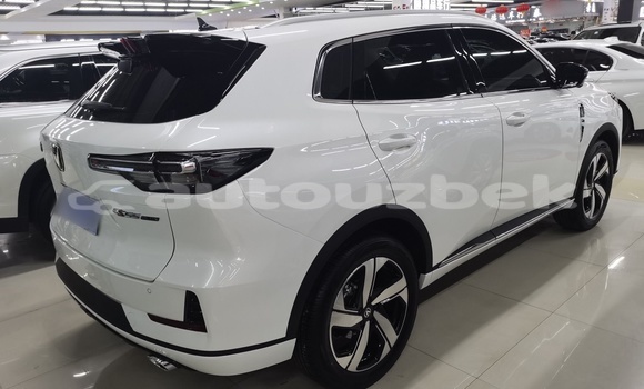 Buy Used Changan CS35 White Car in Tashkent in Toskent Buy Used Changan CS35 White Car in Tashkent in Toskent