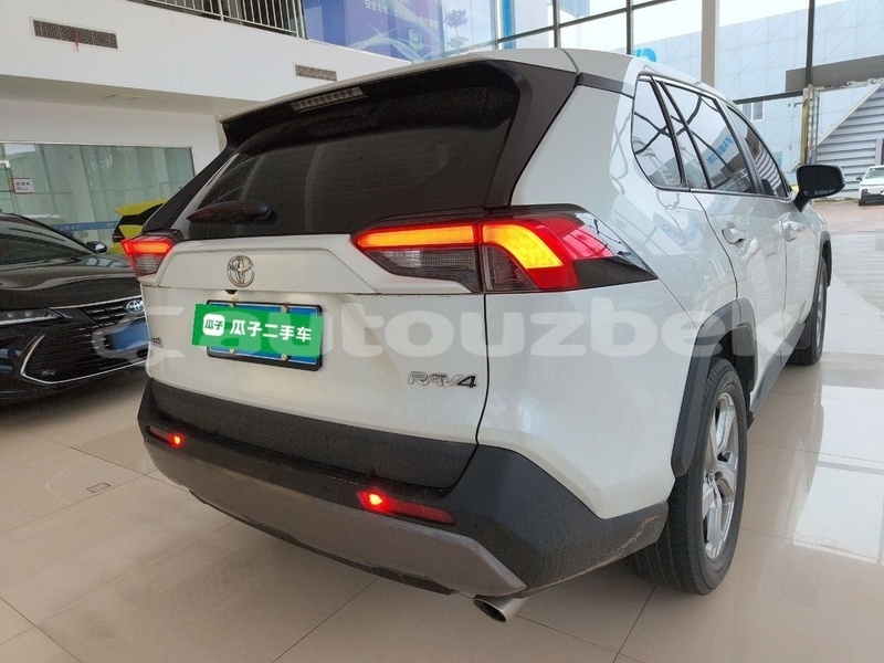 Big with watermark toyota rav4 toskent tashkent 4663