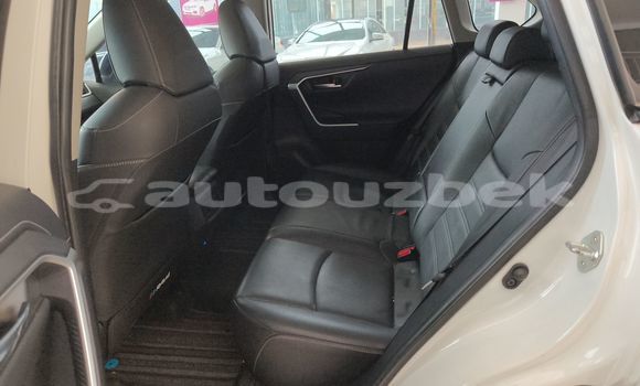 Buy Used Toyota RAV4 White Car in Tashkent in Toskent Buy Used Toyota RAV4 White Car in Tashkent in Toskent
