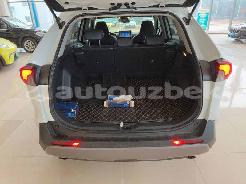 Big with watermark toyota rav4 toskent tashkent 4663