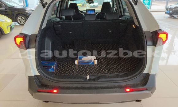 Buy Used Toyota RAV4 White Car in Tashkent in Toskent Buy Used Toyota RAV4 White Car in Tashkent in Toskent