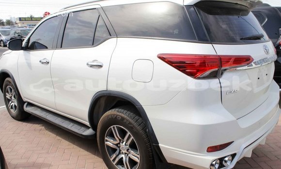 Buy Import Toyota Fortuner White Car in Import - Dubai in Andijon Buy Import Toyota Fortuner White Car in Import - Dubai in Andijon