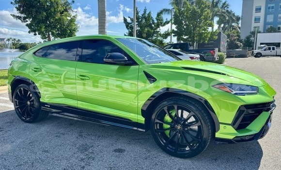 Buy Used Lamborghini Urus Green Car in Altyarik in Fargona