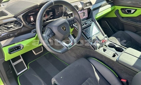 Buy Used Lamborghini Urus Green Car in Altyarik in Fargona Buy Used Lamborghini Urus Green Car in Altyarik in Fargona