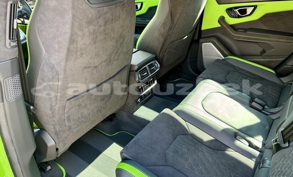 Buy Used Lamborghini Urus Green Car in Altyarik in Fargona Buy Used Lamborghini Urus Green Car in Altyarik in Fargona