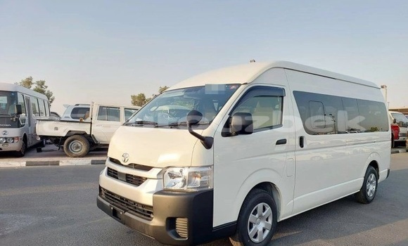 Buy Used Toyota Hiace White Car in Beskent in Kaskadar