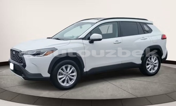 Buy Used Toyota Corolla White Car in Beskent in Kaskadar Buy Used Toyota Corolla White Car in Beskent in Kaskadar