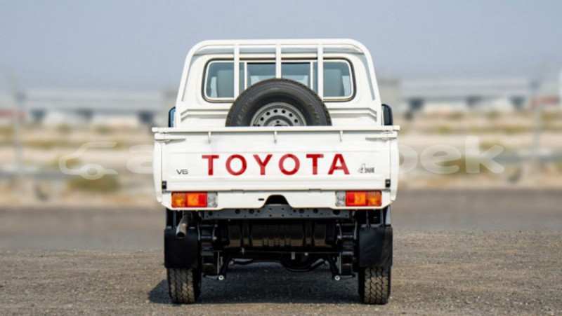 Big with watermark toyota land cruiser toskent tashkent 4708